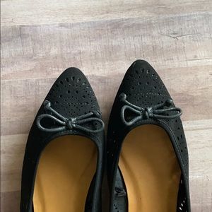Black bow, cut out, faux suede flats